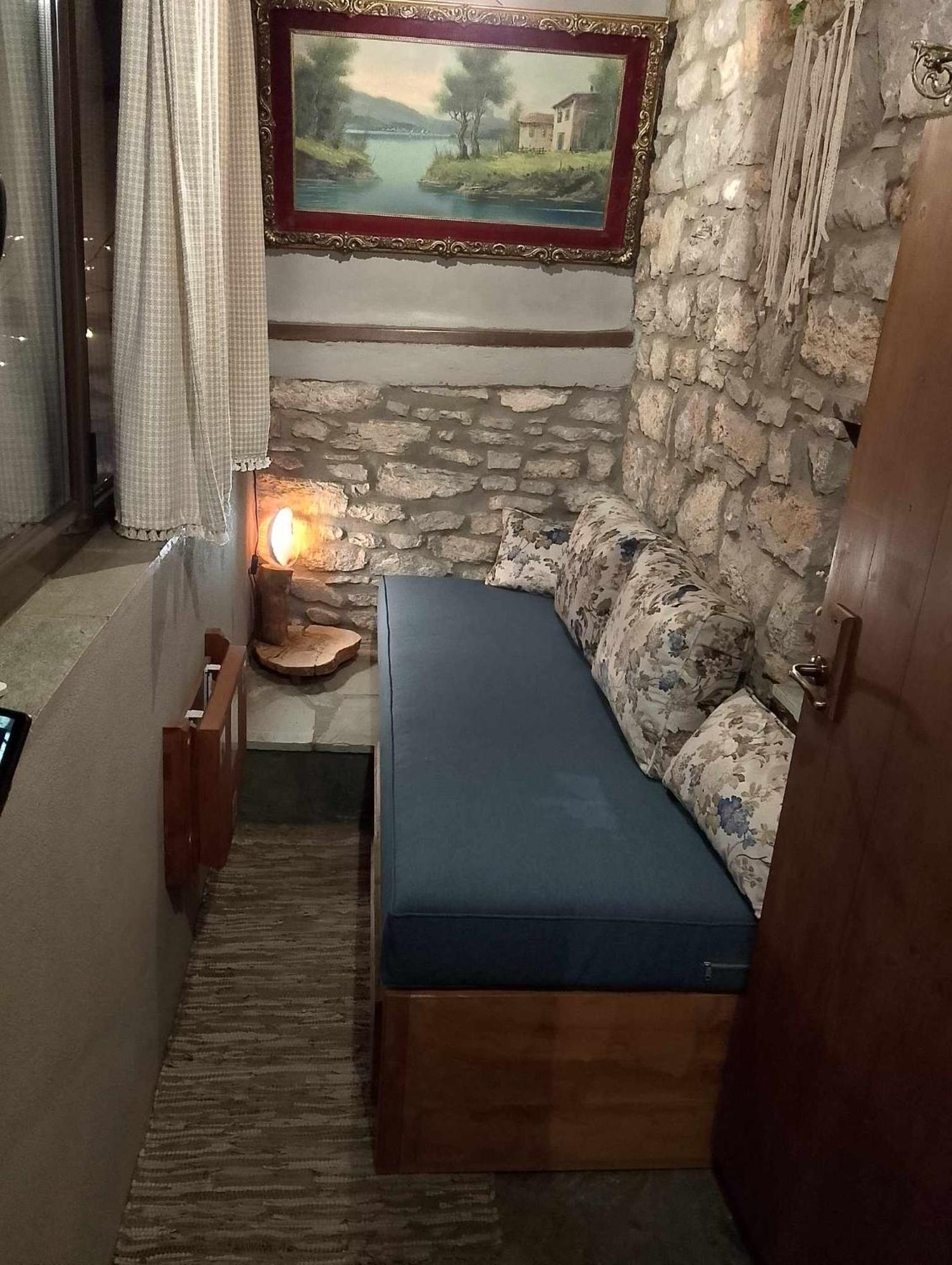 Αυθεντικό Πετρινο Στην Ναύπακτο Apartment Nafpaktos Ngoại thất bức ảnh